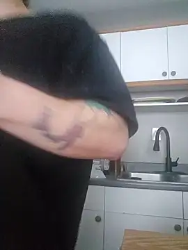 notsure353 online show from 02/11/25, 03:40