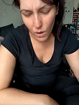 Linalicious online show from 05/12/26, 10:43
