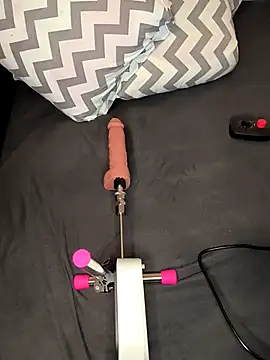 Linalicious online show from 11/20/25, 08:26