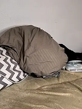 Linalicious online show from 02/25/26, 06:57