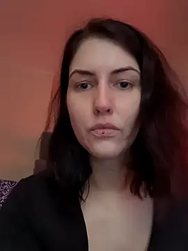 Linalicious online show from 11/07/25, 03:05