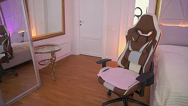 CozyMell online show from 03/24/26, 02:28