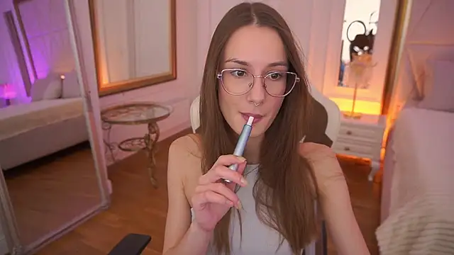 CozyMell online show from 03/21/26, 07:20