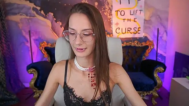 CozyMell online show from 10/31/25, 02:13