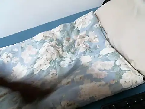 luckieey online show from 11/08/25, 05:38