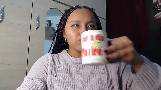 Snapshot of SWEETT_CORY chatting on 02/27/26, 02:12 SWEETT CORY online show from 02/27/26, 02:12