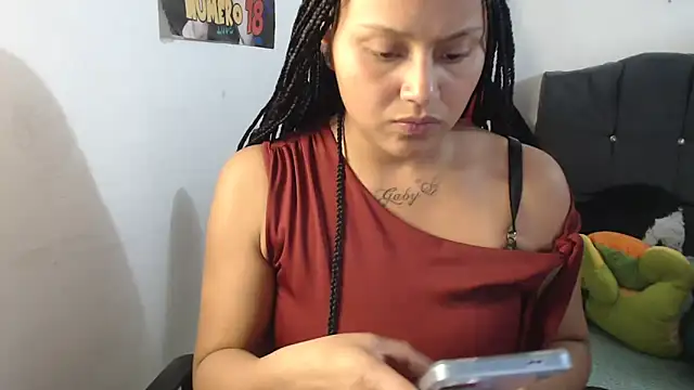 SWEETT CORY online show from 05/17/26, 01:05
