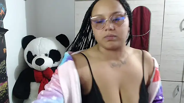 Snapshot of SWEETT_CORY chatting on 04/11/26, 03:03 SWEETT CORY online show from 04/11/26, 03:03