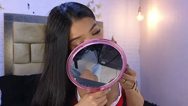 Snapshot of ximenawilliamss chatting on 11/11/25, 08:58 ximenawilliamss online show from 11/11/25, 08:58