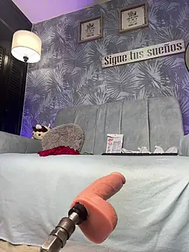 antonelaswete02 online show from 04/16/26, 11:40