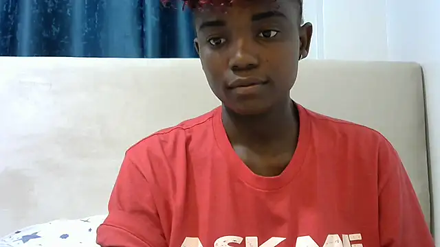 Snapshot of Latiffagodess chatting on 11/07/25, 04:33 Latiffagodess online show from 11/07/25, 04:33