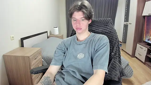 Liam sexy1 online show from 04/03/26, 01:28