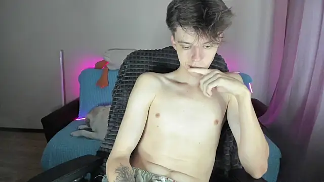 Liam sexy1 online show from 09/20/25, 06:51