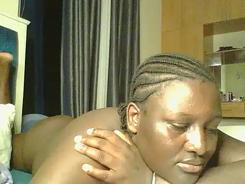 Snapshot of Heavy_ass chatting on 03/30/26, 08:32 Heavy ass online show from 03/30/26, 08:32