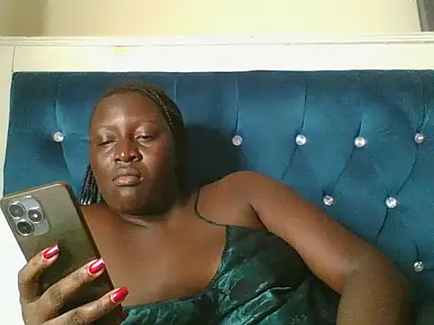 Snapshot of Heavy_ass chatting on 02/13/26, 09:26 Heavy ass online show from 02/13/26, 09:26