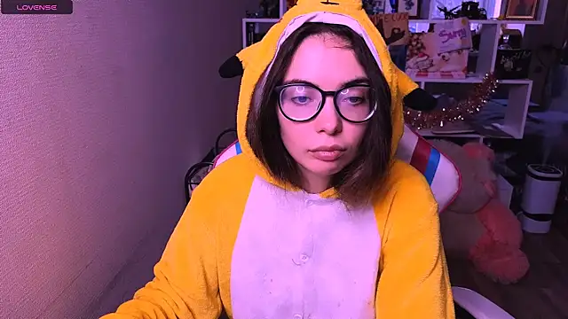 Sia Shine online show from 12/15/24, 09:45