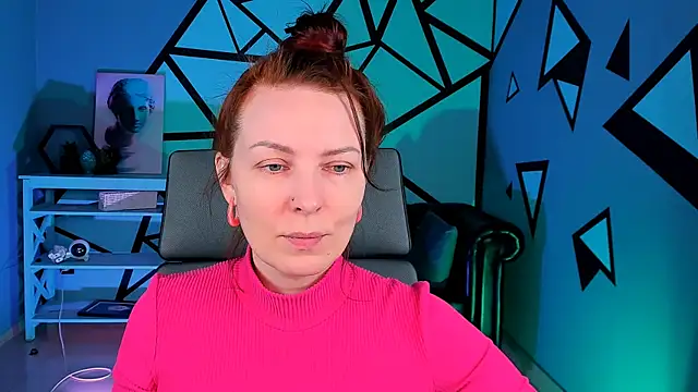 VandaRossi online show from 12/19/25, 09:44