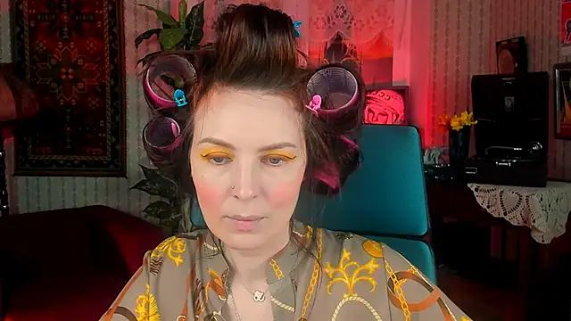 VandaRossi online show from 10/09/25, 11:11