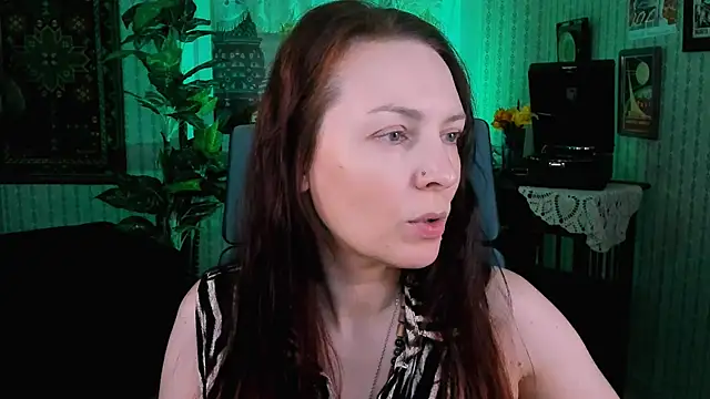 VandaRossi online show from 09/13/25, 10:26