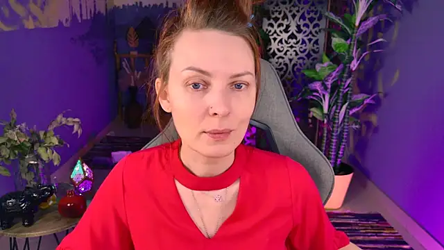 VandaRossi online show from 11/14/25, 09:57