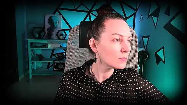 VandaRossi online show from 11/08/25, 09:46