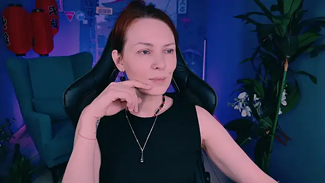 VandaRossi online show from 09/29/25, 09:05