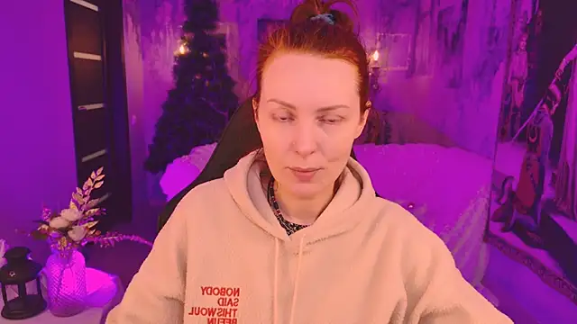 VandaRossi online show from 12/15/25, 09:26