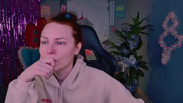 VandaRossi online show from 12/14/25, 09:37