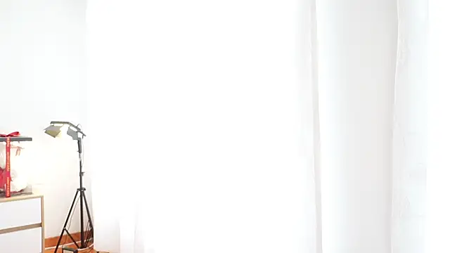 Snapshot of samantha_evans2 chatting on 06/03/26, 10:25 samantha evans2 online show from 06/03/26, 10:25