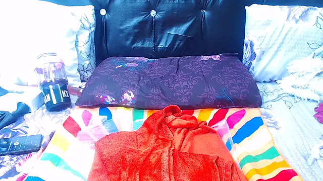 spicydiver38 online show from 11/02/25, 04:39