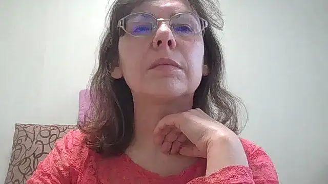 Snapshot of HollyJewel chatting on 02/20/26, 11:56 HollyJewel online show from 02/20/26, 11:56