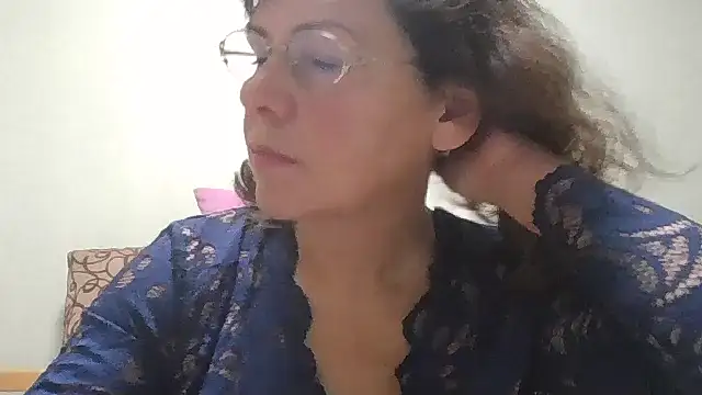 HollyJewel online show from 10/27/25, 05:36