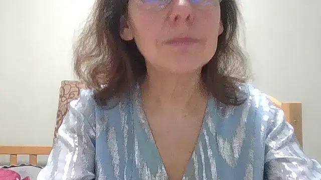 HollyJewel online show from 03/31/26, 04:09