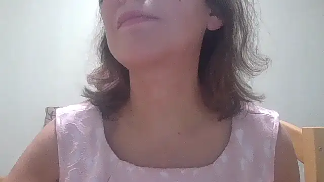 HollyJewel online show from 10/30/25, 04:59