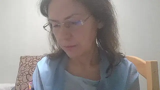 Snapshot of HollyJewel chatting on 01/23/25, 07:51 HollyJewel online show from 01/23/25, 07:51