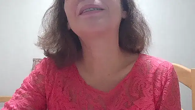 HollyJewel online show from 10/23/25, 04:49