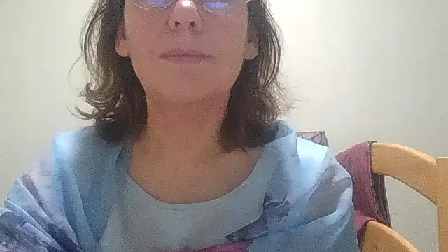 HollyJewel online show from 11/10/25, 04:23