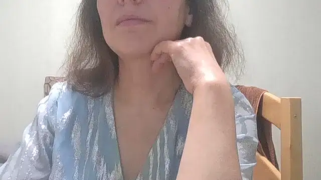 HollyJewel online show from 03/18/26, 05:25