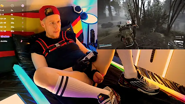 Snapshot of Fuc71 chatting on 02/15/26, 04:06 Fuc71 online show from 02/15/26, 04:06