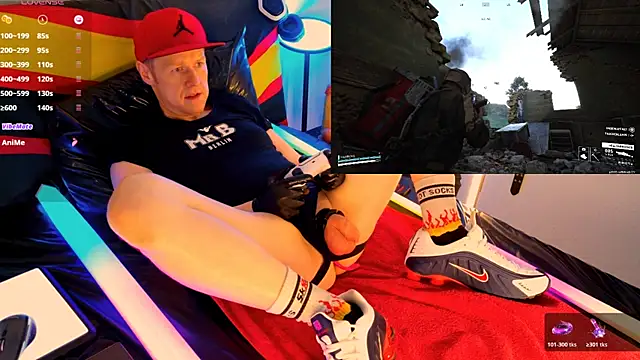 Snapshot of Fuc71 chatting on 02/28/26, 02:17 Fuc71 online show from 02/28/26, 02:17