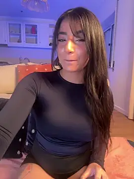 ZoeZayd online show from 04/12/26, 06:11