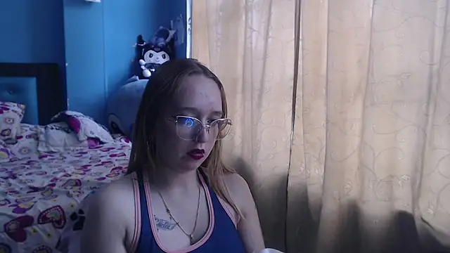 Snapshot of Liaroberts1 chatting on 03/08/25, 03:13 Liaroberts1 online show from 03/08/25, 03:13