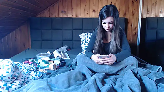 BoeseMoni1998 online show from 03/22/25, 08:18