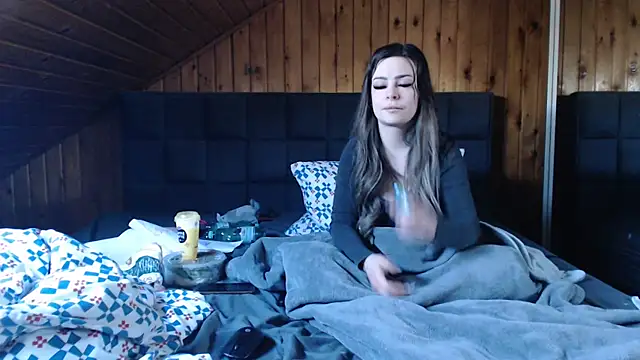 BoeseMoni1998 online show from 03/18/25, 11:44