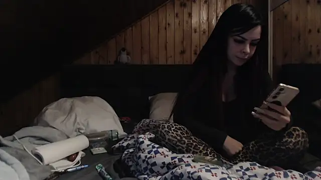 BoeseMoni1998 online show from 09/27/25, 05:19