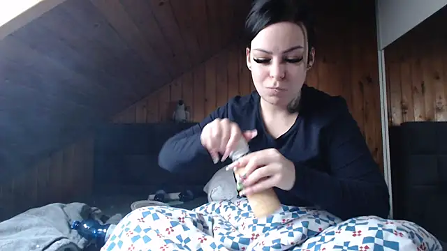 BoeseMoni1998 online show from 11/09/25, 11:47