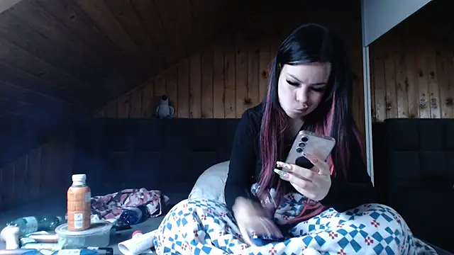 BoeseMoni1998 online show from 11/07/25, 07:57