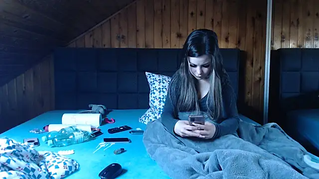 BoeseMoni1998 online show from 03/16/25, 12:44