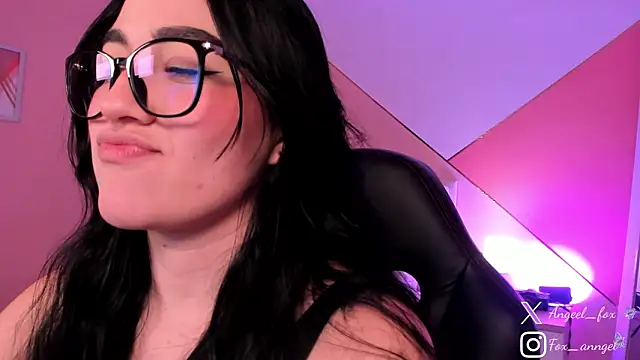 angeel fox online show from 02/08/26, 06:22