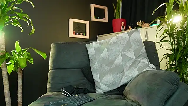 LincomAmith online show from 03/27/26, 04:43